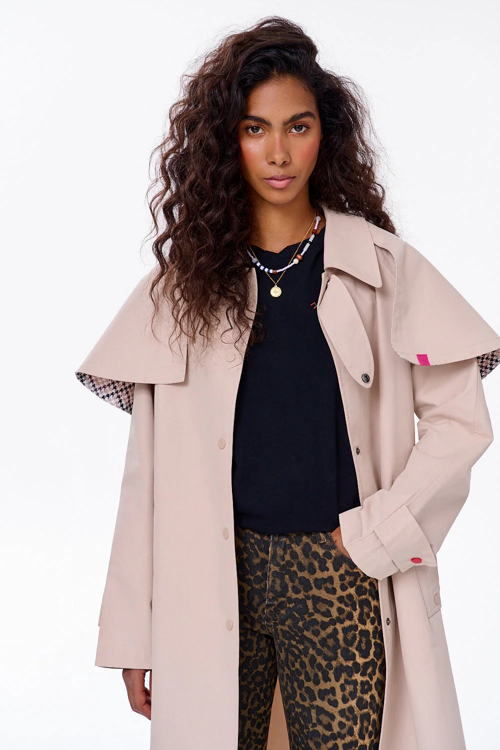 City Nomad trench coat - Image 17