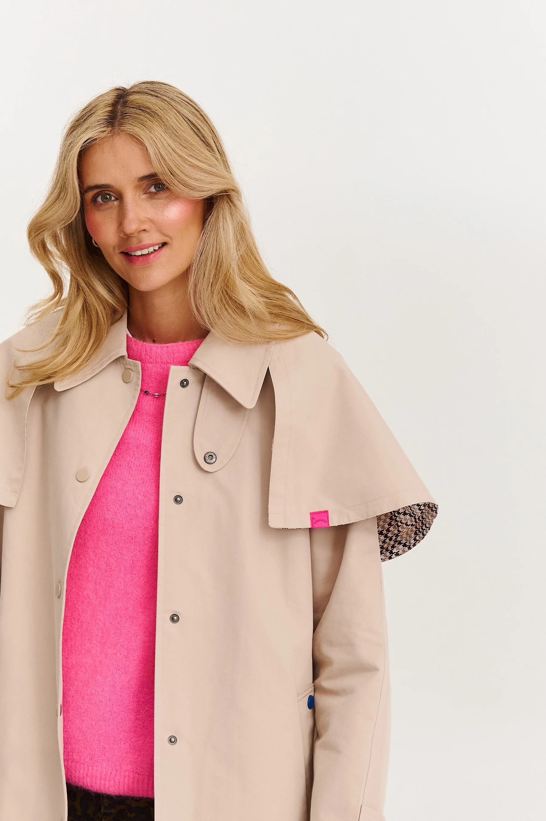 City Nomad trench coat - Image 23