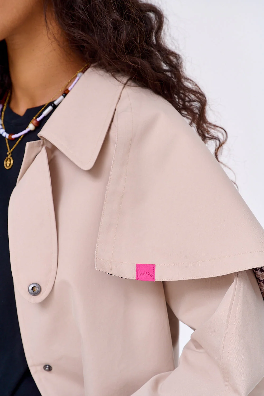 City Nomad trench coat - Image 28