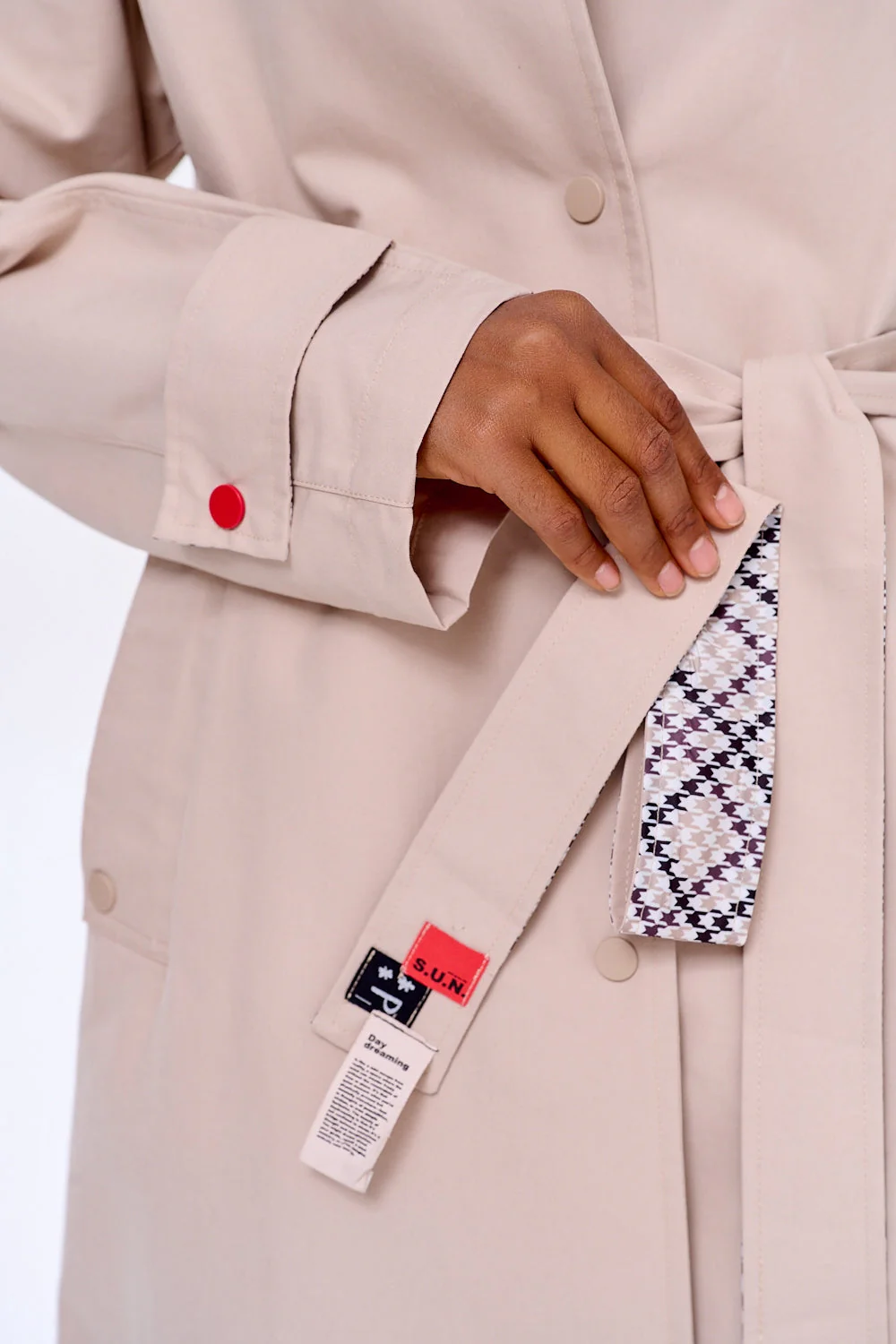 City Nomad trench coat - Image 40