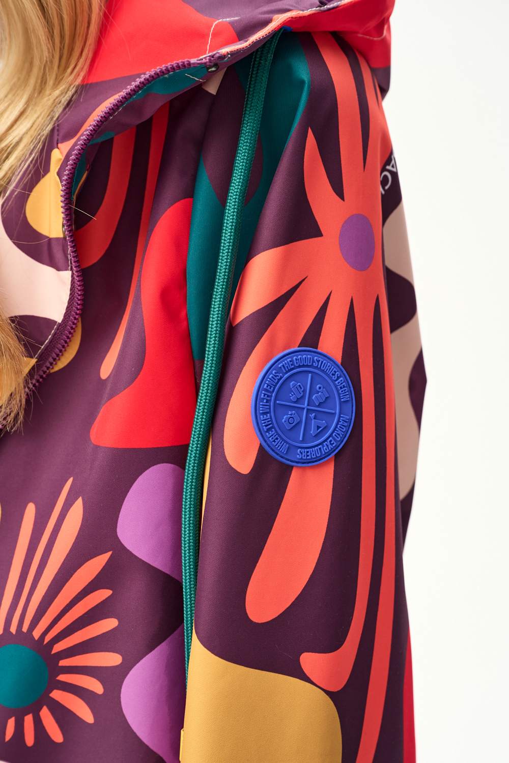 Fantasia raincoat - Image 14