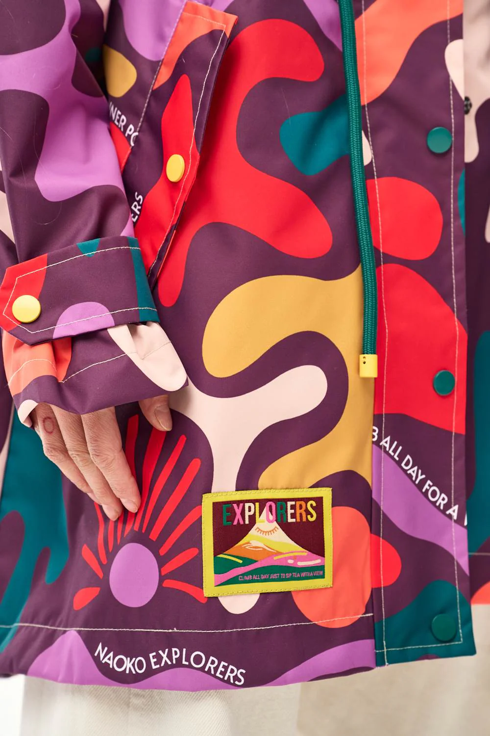 Fantasia raincoat - Image 9