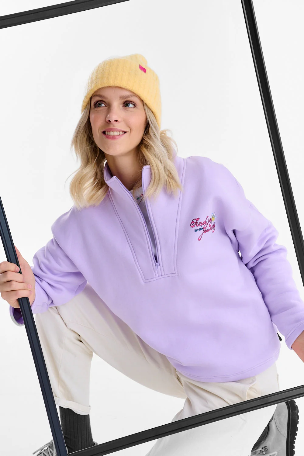 Half-zip sweatshirt with birds - Image 9