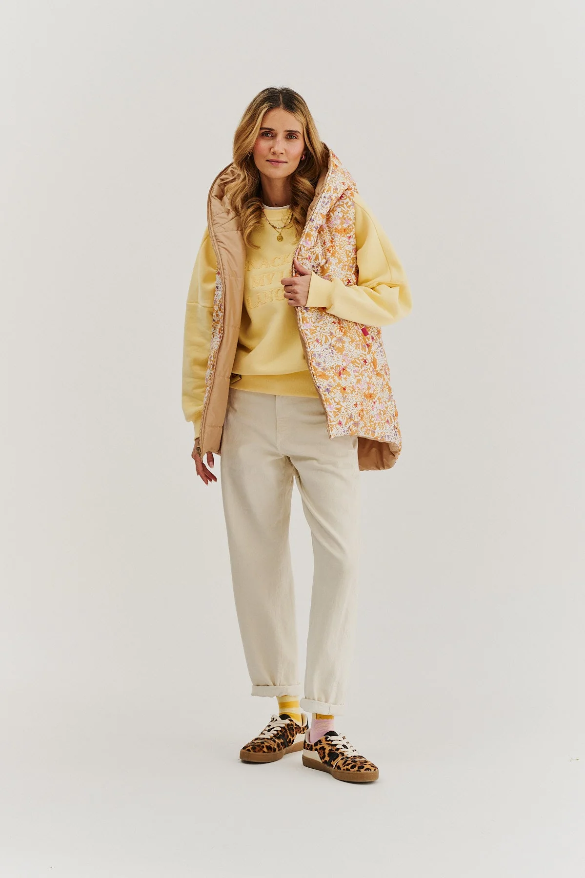 Love Language sweatshirt - Image 7