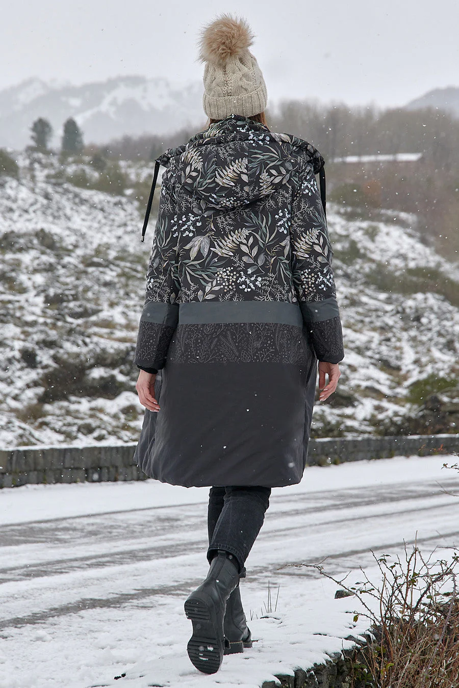 Moss Garden Reversible Quilted Coat - Image 12