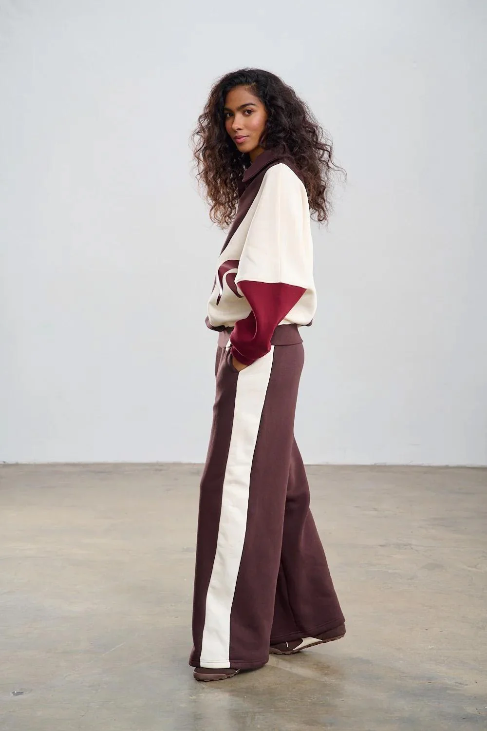 Dancers x Kit Agar Polo sweatshirt - Image 11