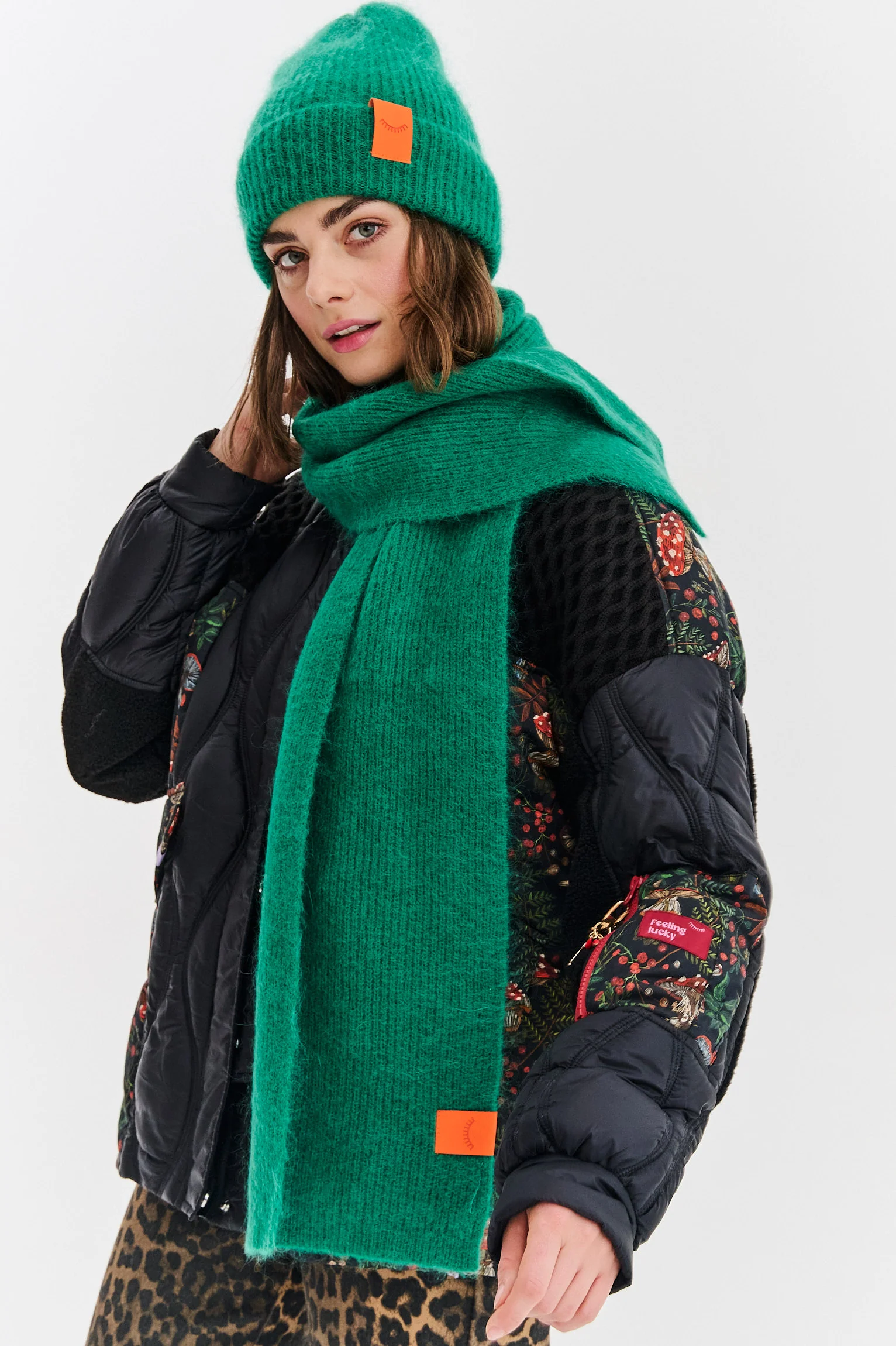 Puffy Emerald scarf - Image 11