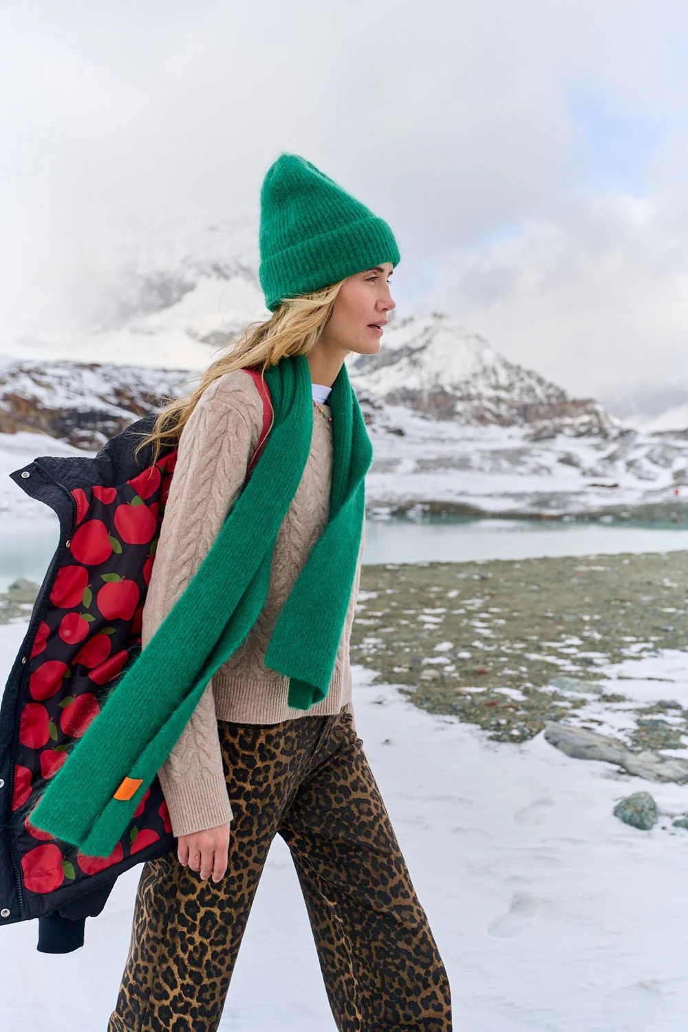 Puffy Emerald scarf - Image 4