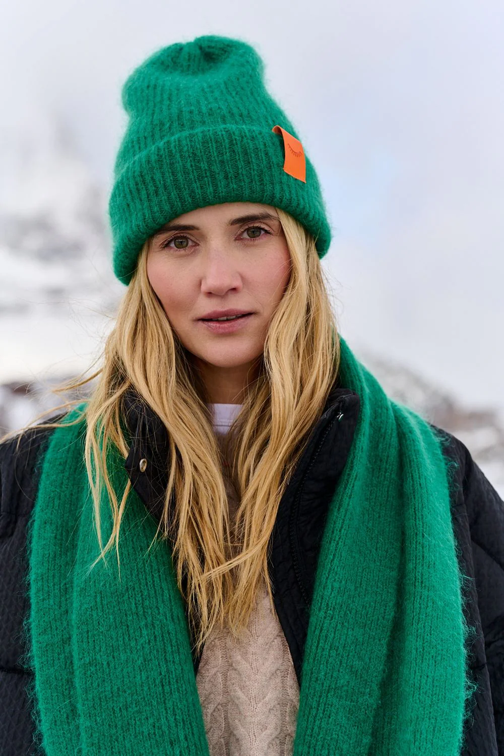 Puffy Emerald scarf - Image 7