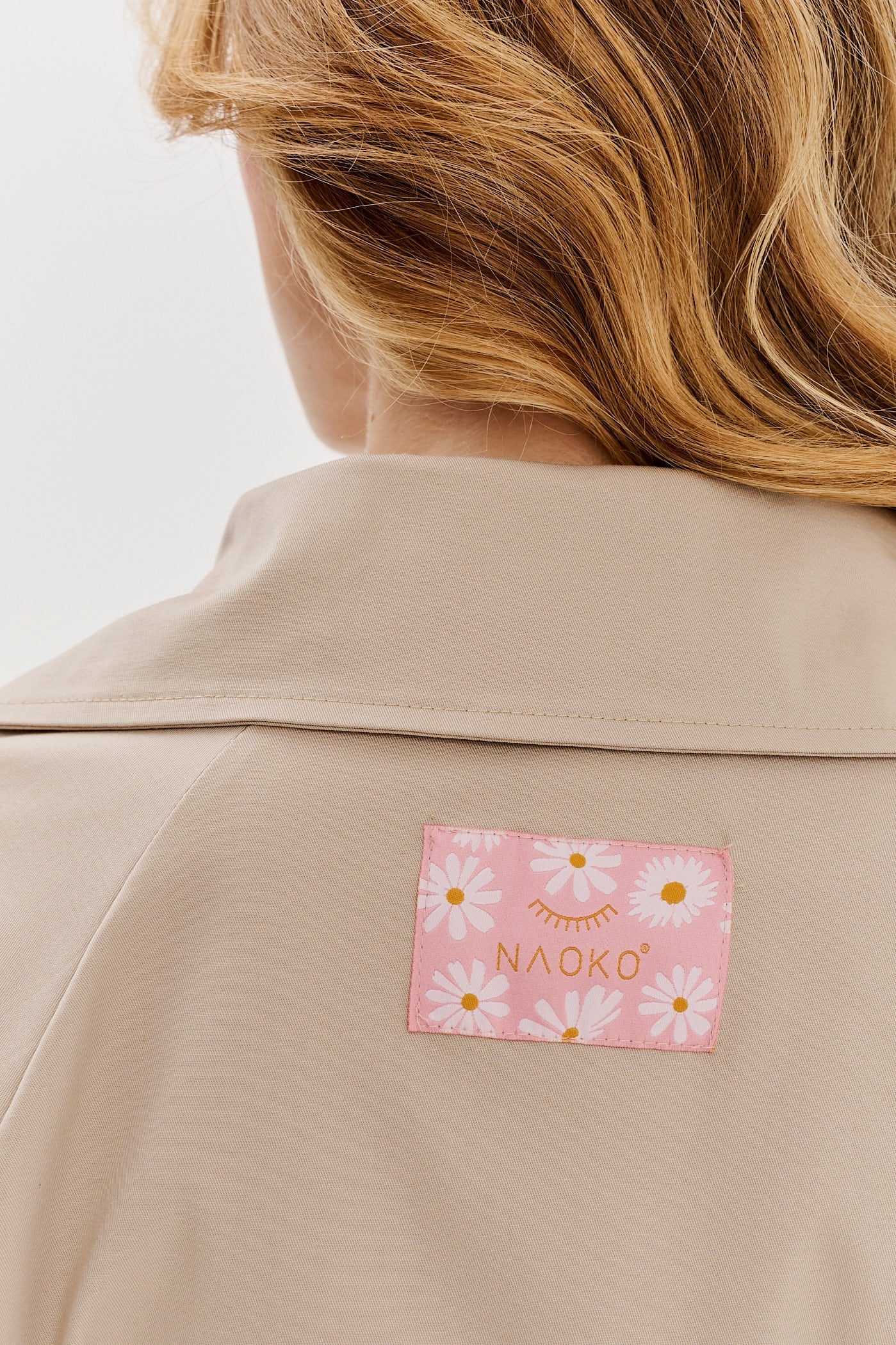 Sunlit Breeze short trench - Image 12