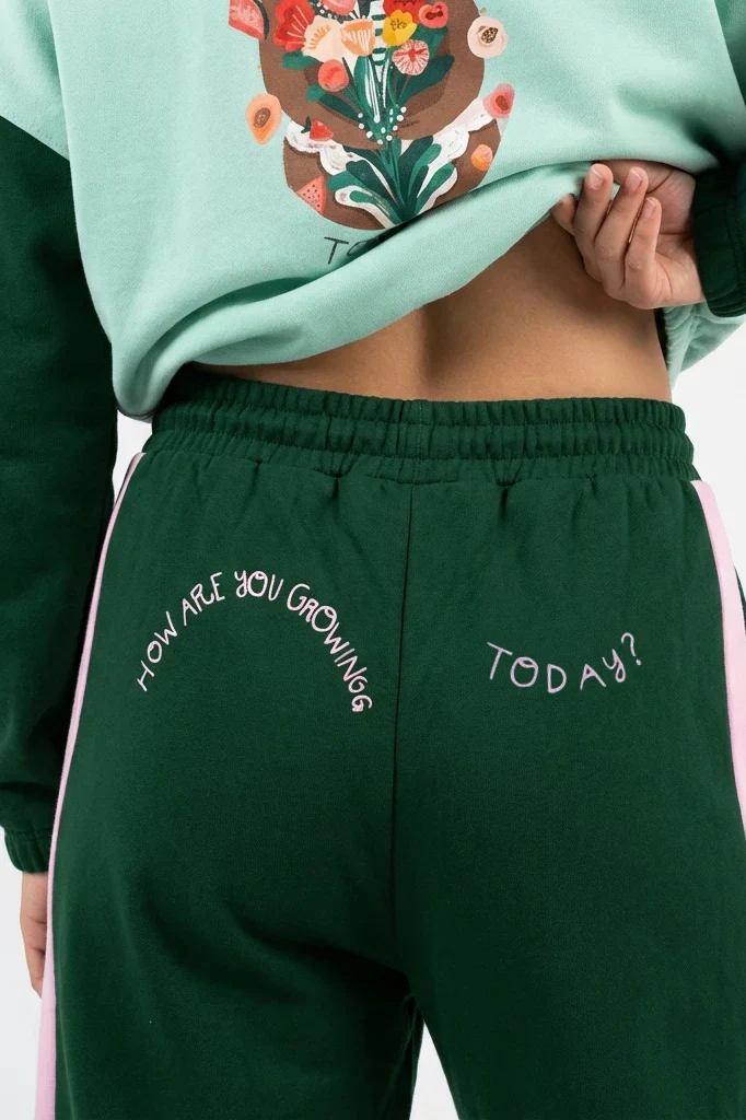 Wise Love x Loveis Wise Sweatpants - Image 4