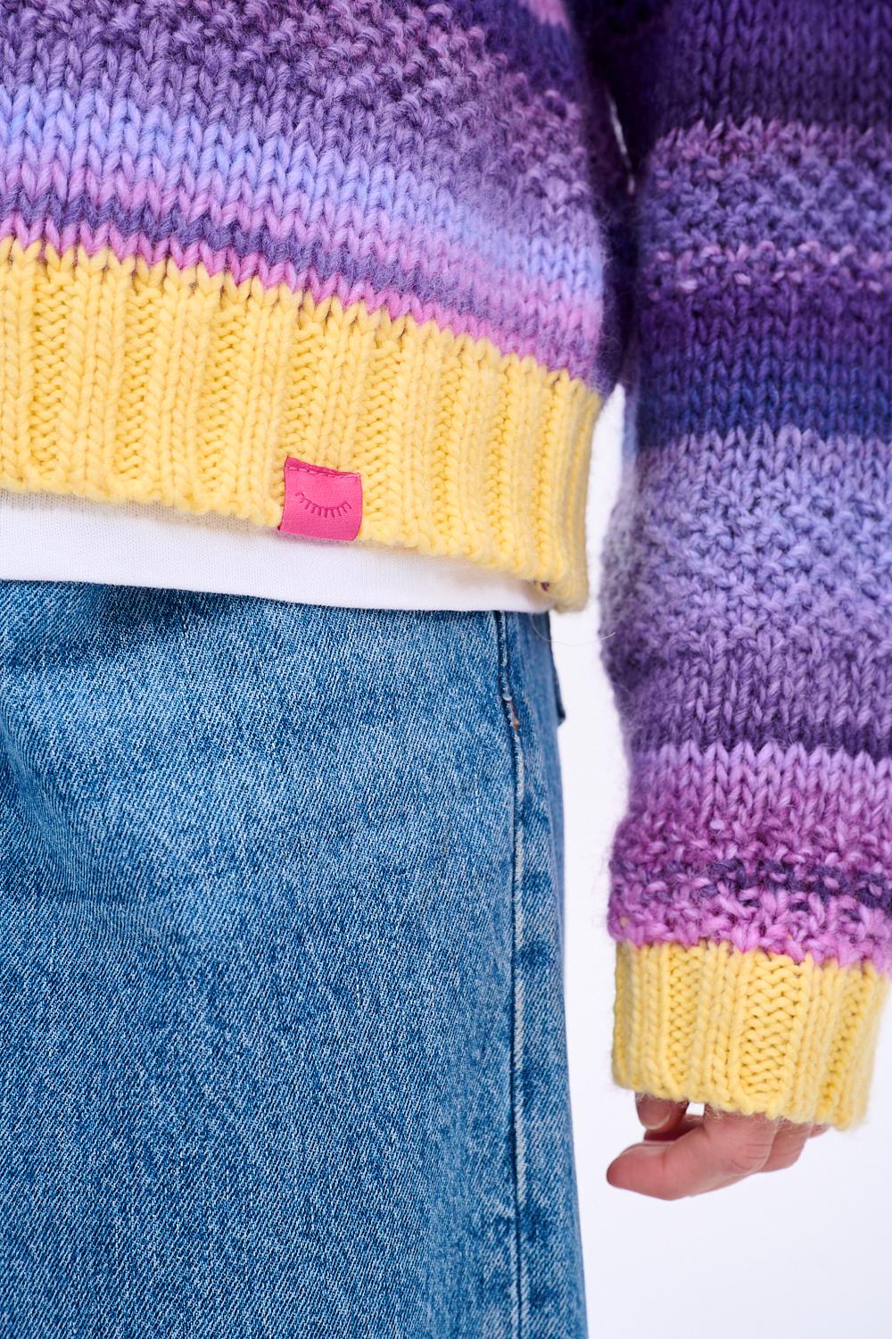 Sweet Berry wool blend sweater - Image 12