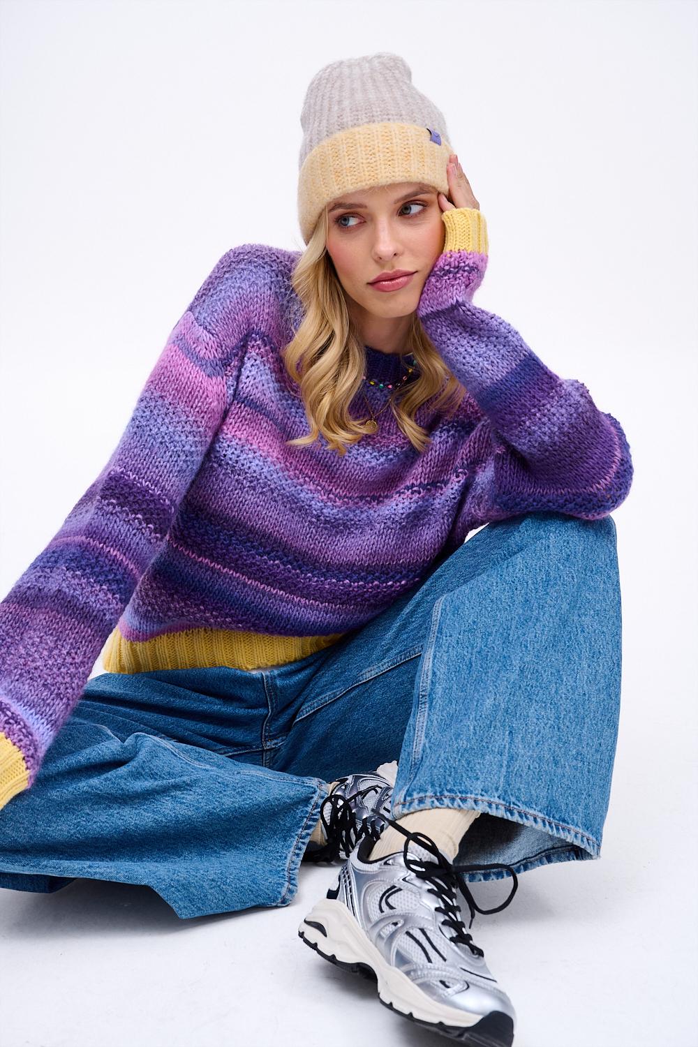 Sweet Berry wool blend sweater - Image 3