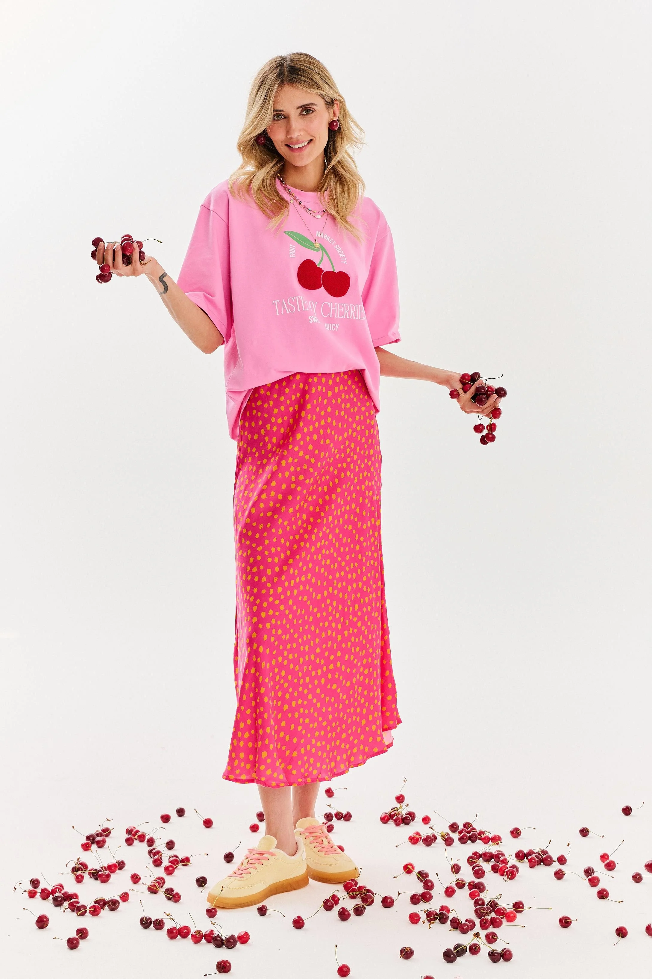 Taste My Cherries T-shirt - Image 10